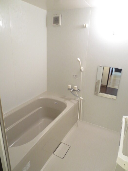物件内観写真9　(バス／シャワールーム等)