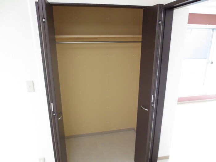 物件内観写真10　(収納)