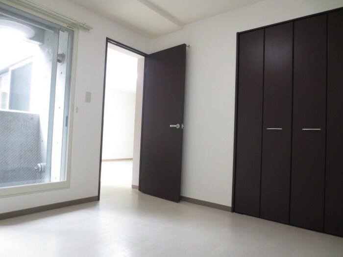 物件内観写真11　(居室)