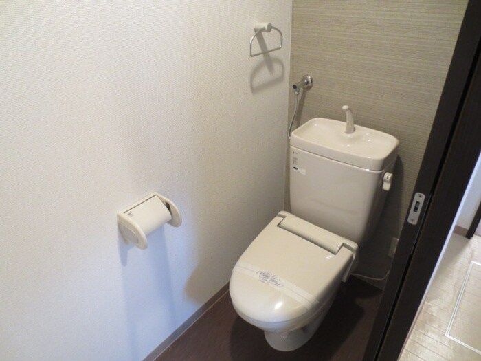 物件内観写真13　(トイレ)