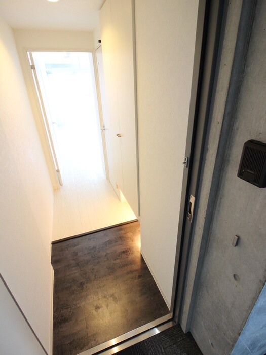 物件内観写真22　(玄関)