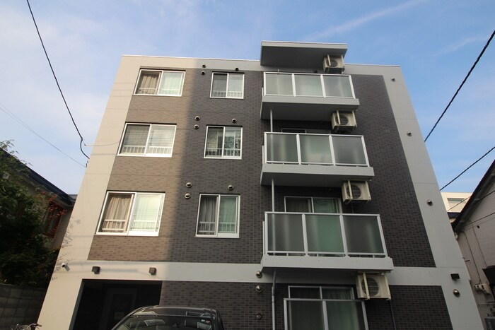 物件外観写真3　(外観写真)