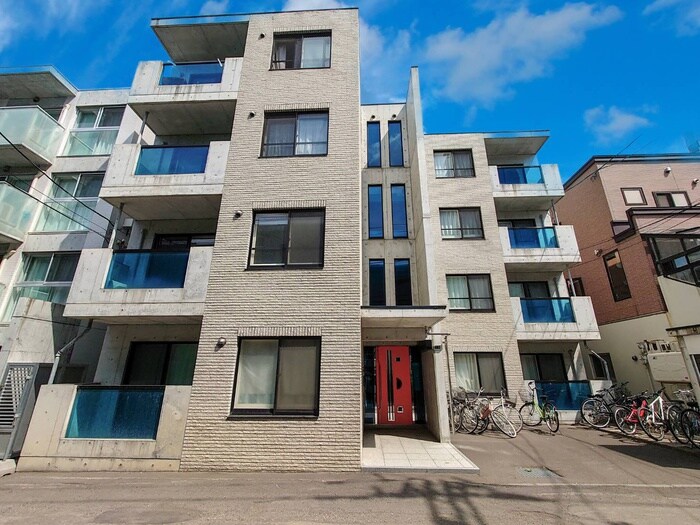 物件外観写真1　(外観写真)