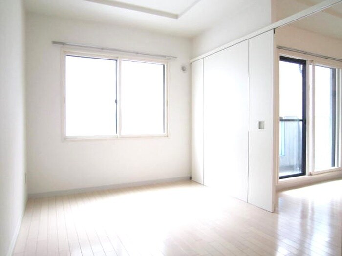 物件内観写真12　(居室)