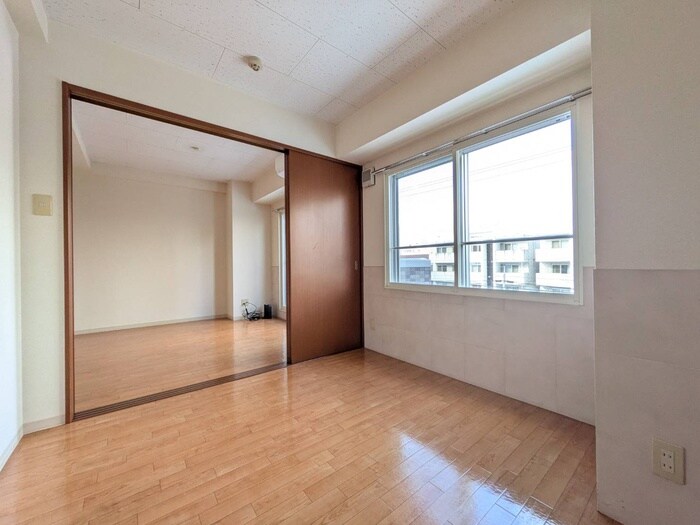 物件内観写真11　(居室)