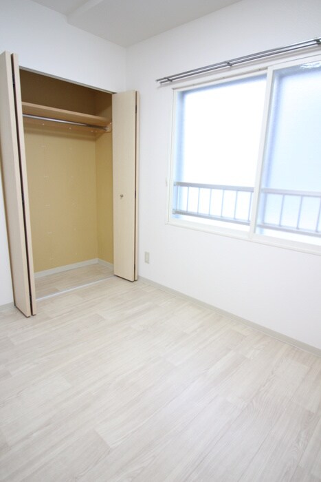 物件内観写真11　(居室)