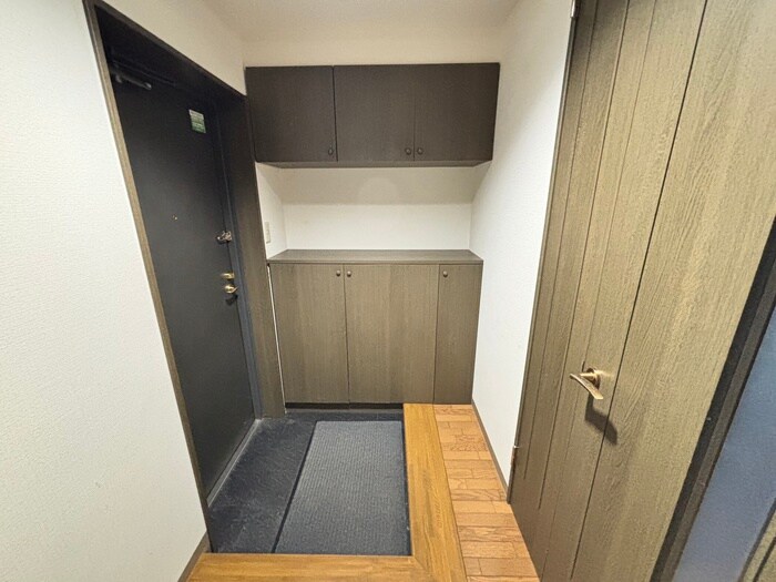 物件内観写真19　(玄関)