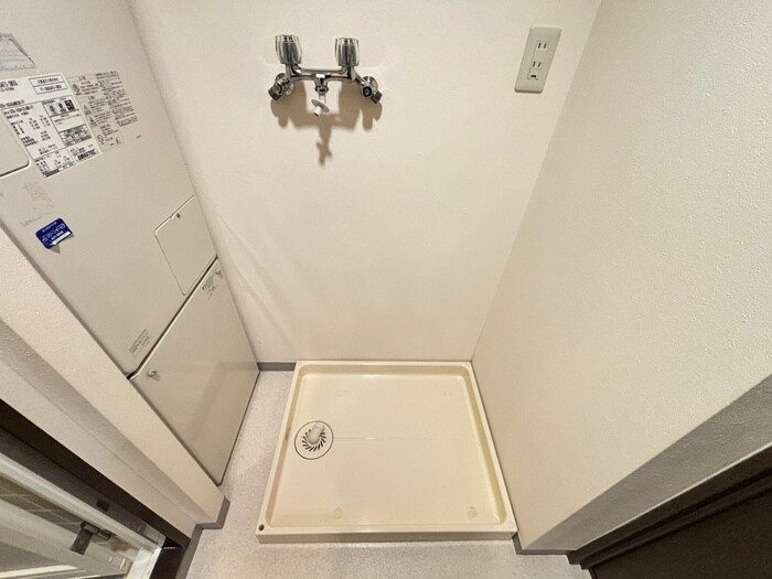 物件内観写真21　(洗濯機置場)