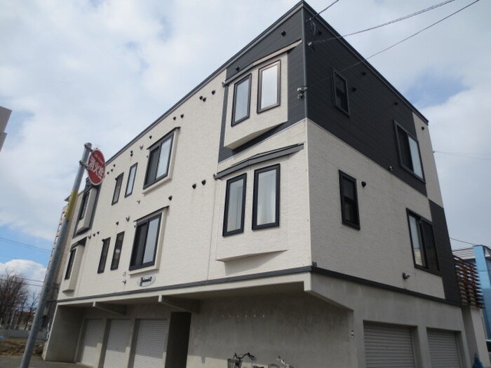 物件外観写真1　(外観写真)