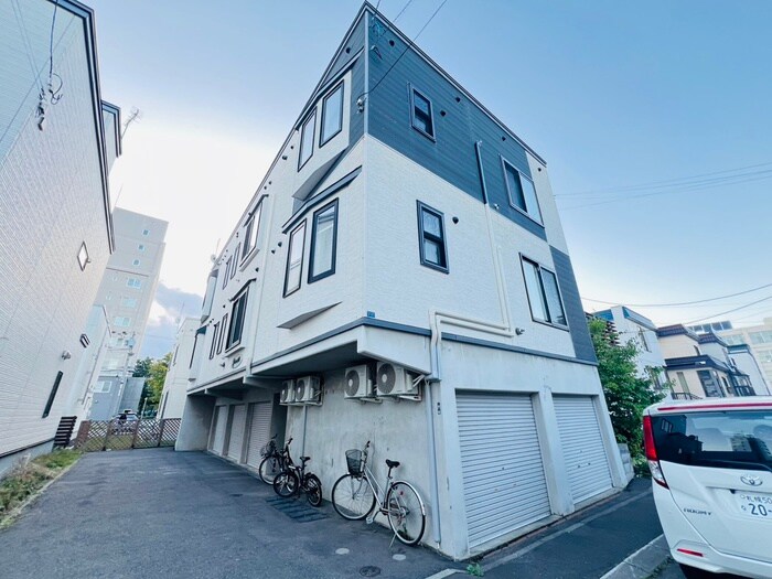 物件外観写真2　(外観写真)