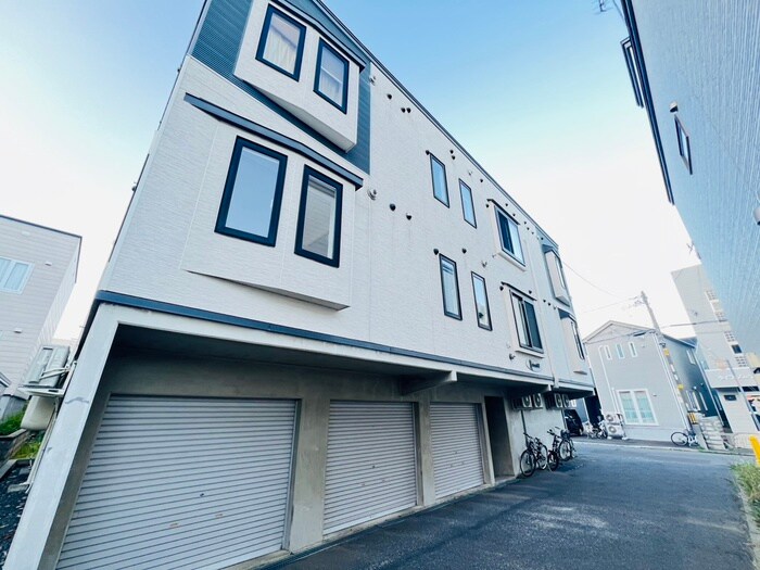 物件外観写真3　(外観写真)