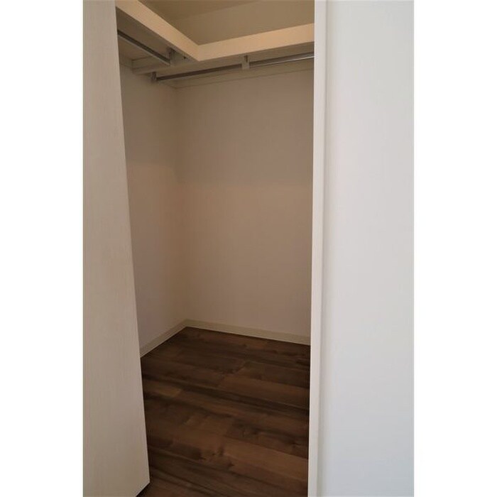 物件内観写真5　(収納)