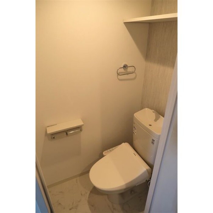 物件内観写真9　(トイレ)