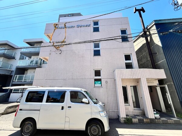 同型モデル