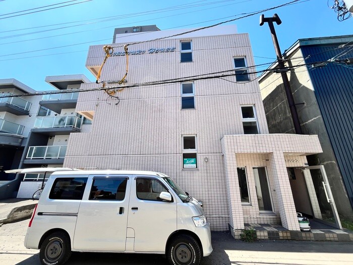 物件外観写真3　(同型モデル)