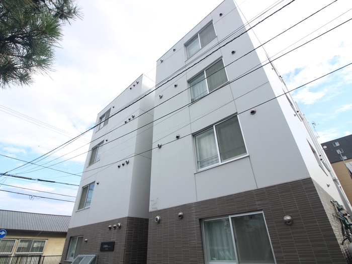 物件外観写真2　(外観写真)