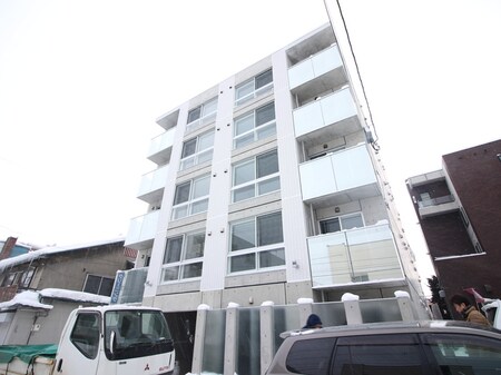 ＥＳ７１１外観写真