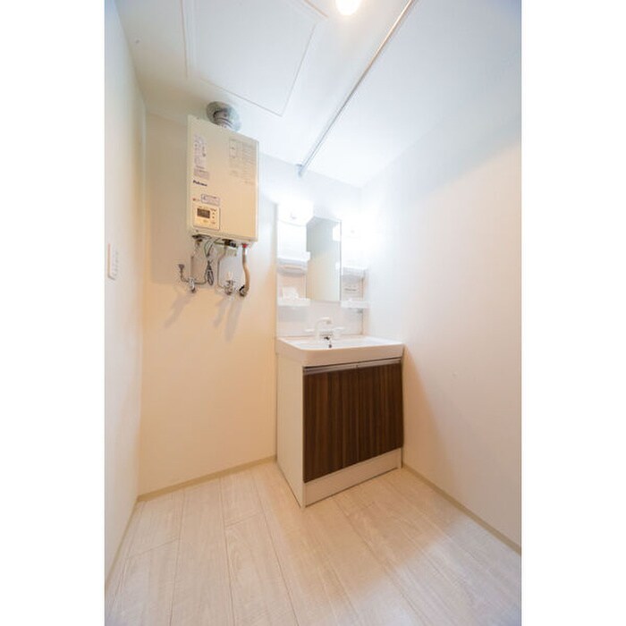 物件内観写真13　(洗面)