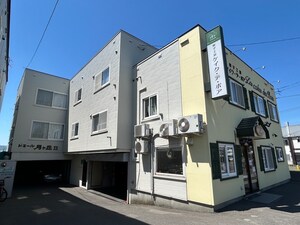 ドミール月ケ丘２外観写真