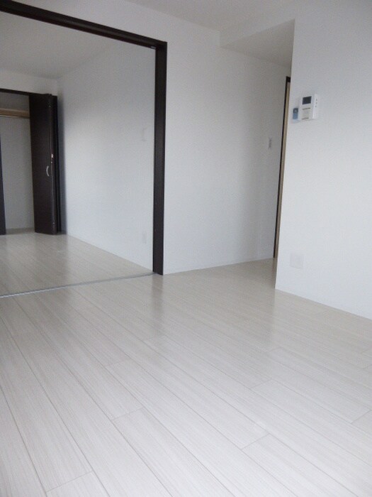 物件内観写真4　(居室)