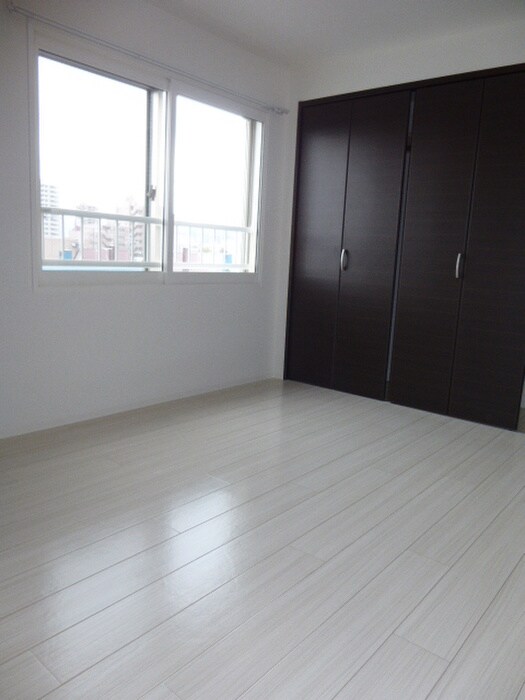 物件内観写真6　(居室)