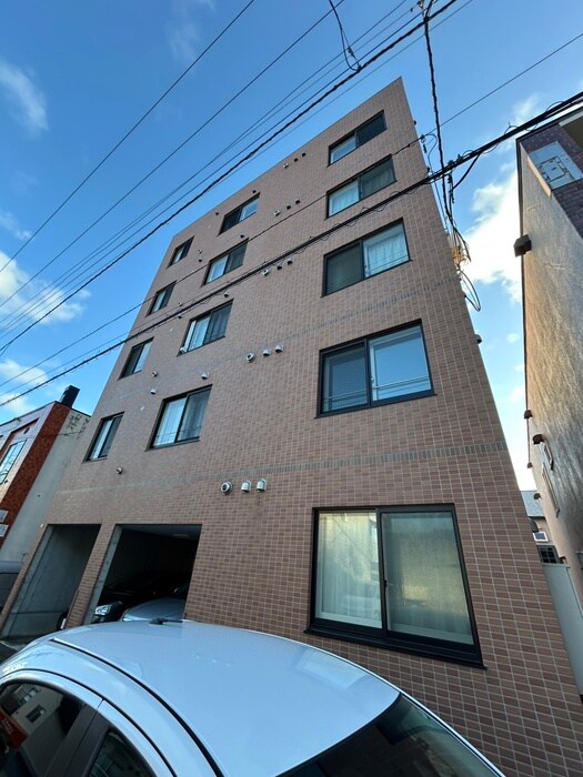 物件外観写真2　(外観写真)