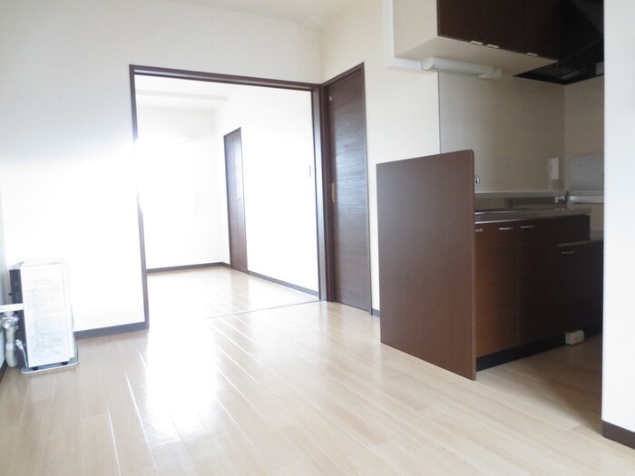 物件内観写真8　(居室)