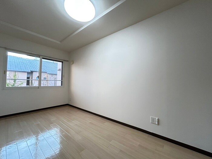 物件内観写真10　(居室)