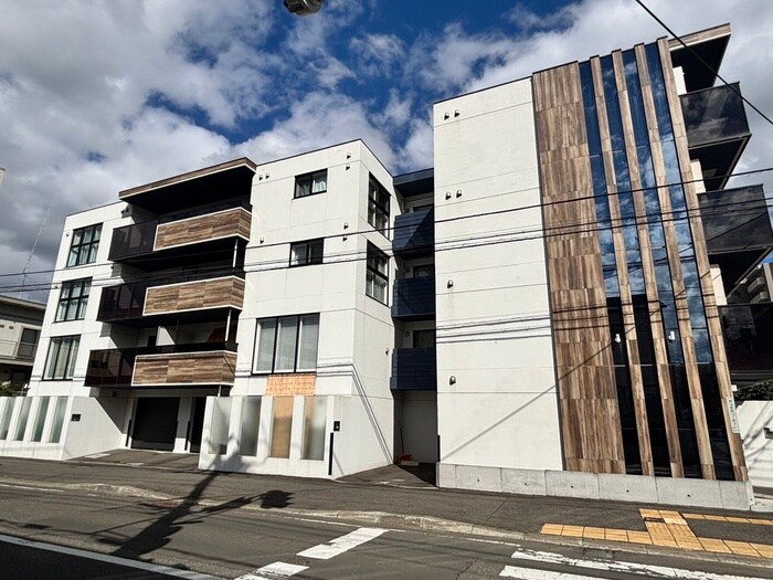 物件外観写真2　(外観写真)