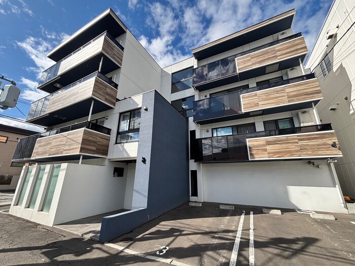 物件外観写真3　(外観写真)