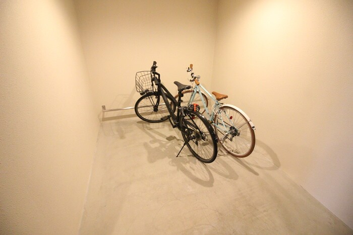 物件外観写真6　(駐輪場)