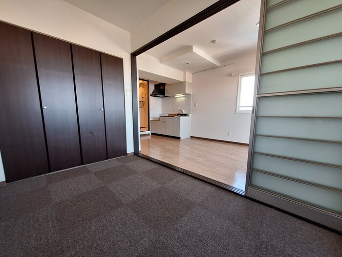 物件内観写真9　(居室)