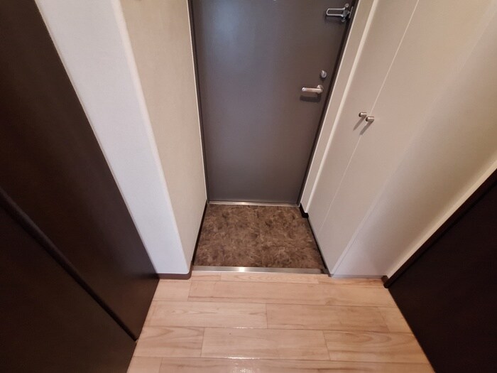 物件内観写真17　(玄関)