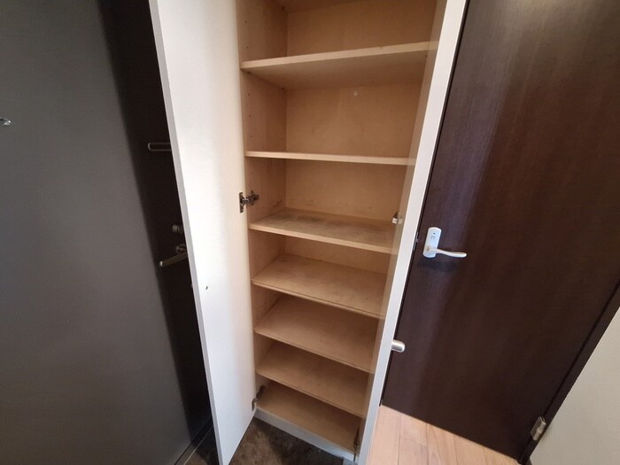 物件内観写真18　(収納)