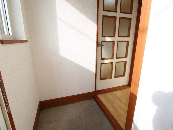 物件内観写真15　(玄関)