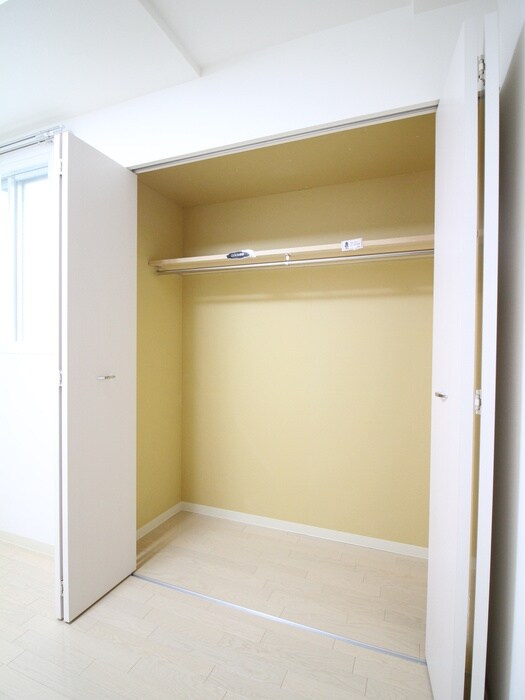 物件内観写真12　(収納)