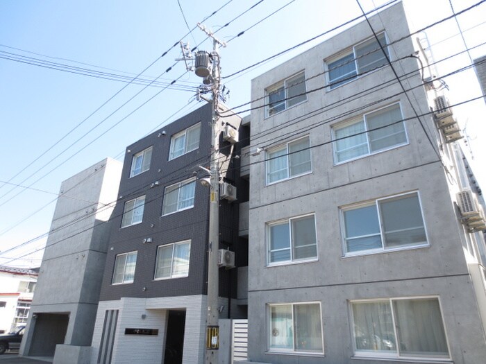 物件外観写真1　(外観写真)