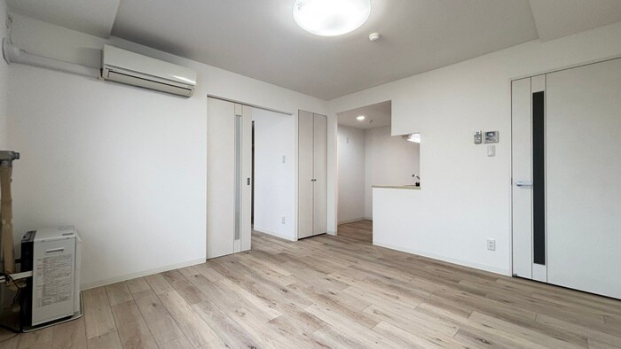 物件内観写真8　(居室)