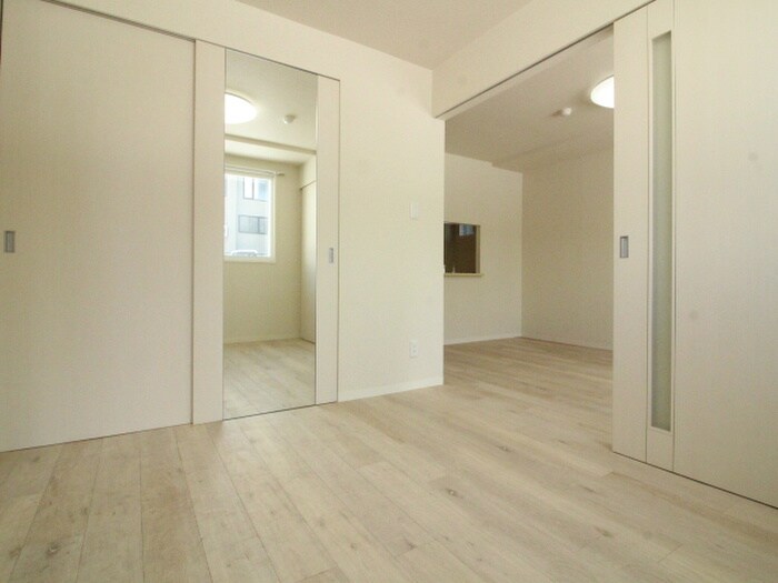 物件内観写真10　(居室)