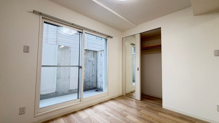 物件内観写真11　(居室)