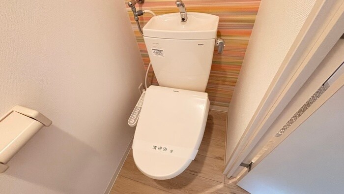 物件内観写真15　(トイレ)