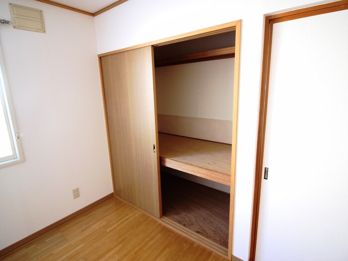 物件内観写真13　(収納)