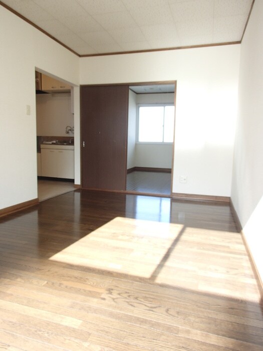 物件内観写真8　(居室)