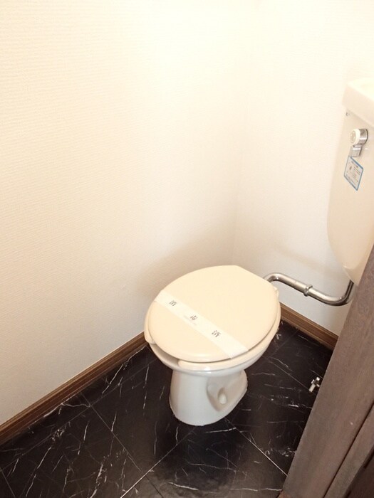 物件内観写真16　(トイレ)