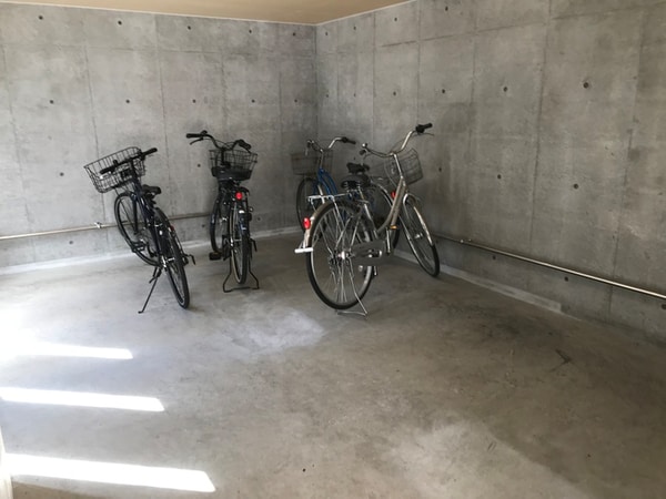 駐輪場