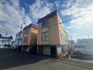 ２４ハイツ Ａ棟外観写真
