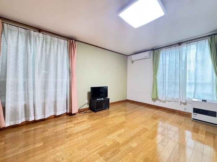 物件内観写真8　(居室)