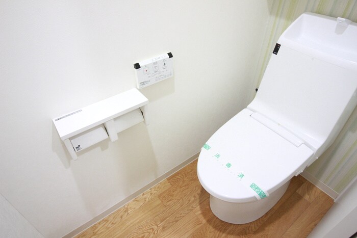 物件内観写真10　(トイレ)