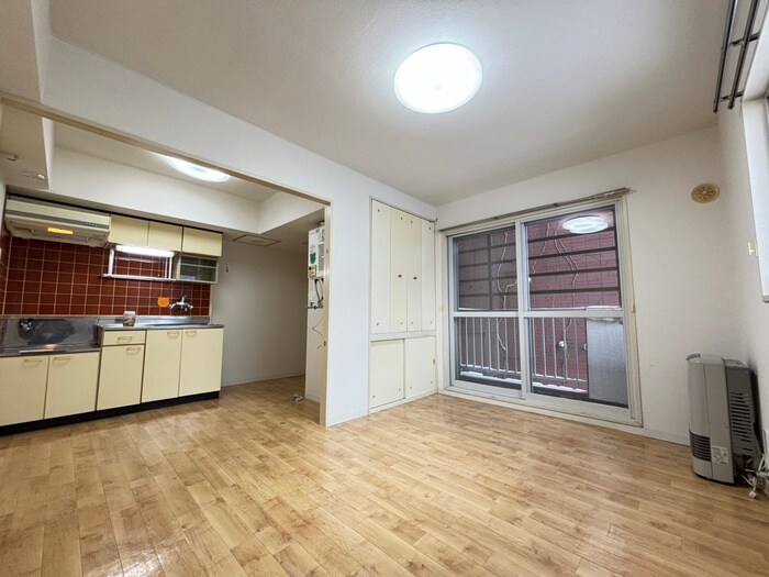 物件内観写真9　(居室)