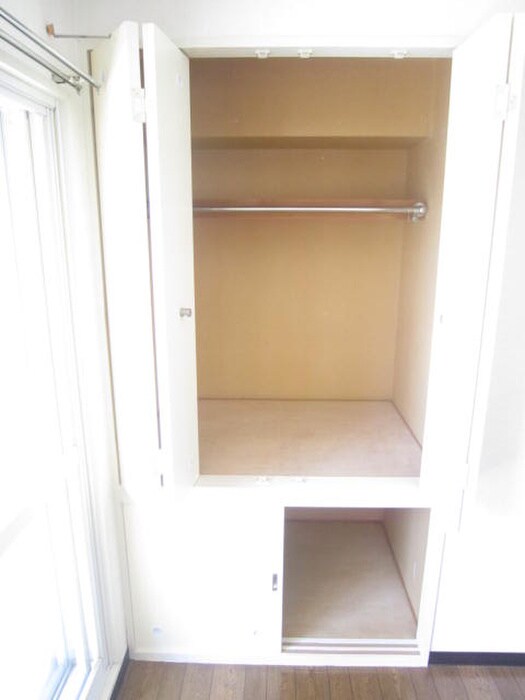物件内観写真11　(収納)